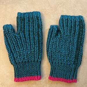 Sundance handwarmer mittens